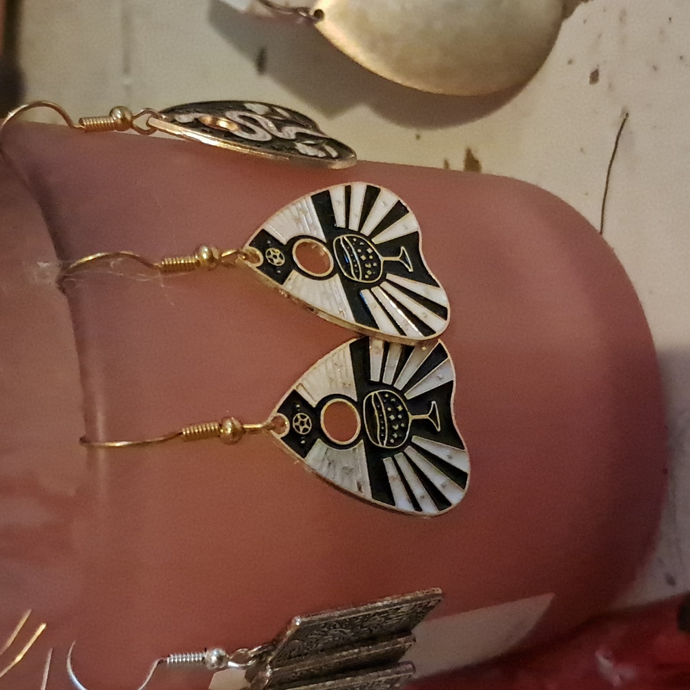 Magicka Earrings